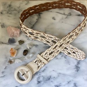 ✨GENUINE LEATHER WOVEN BELT. CREAM. 40 inches / Large.
